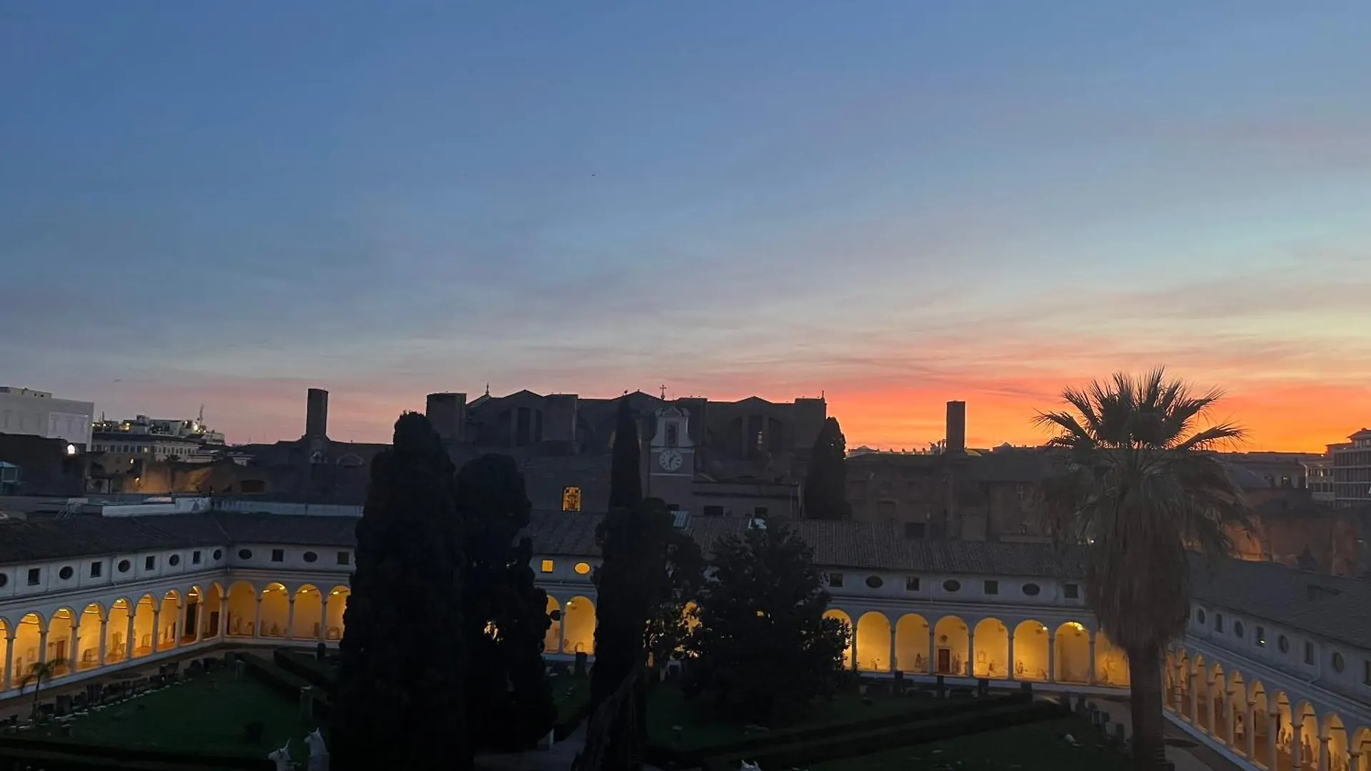 Guest house Camera X2 Con Splendida Vista Sulle Terme Di Diocleziano E Sul Chiostro Di Michelangelo Rome